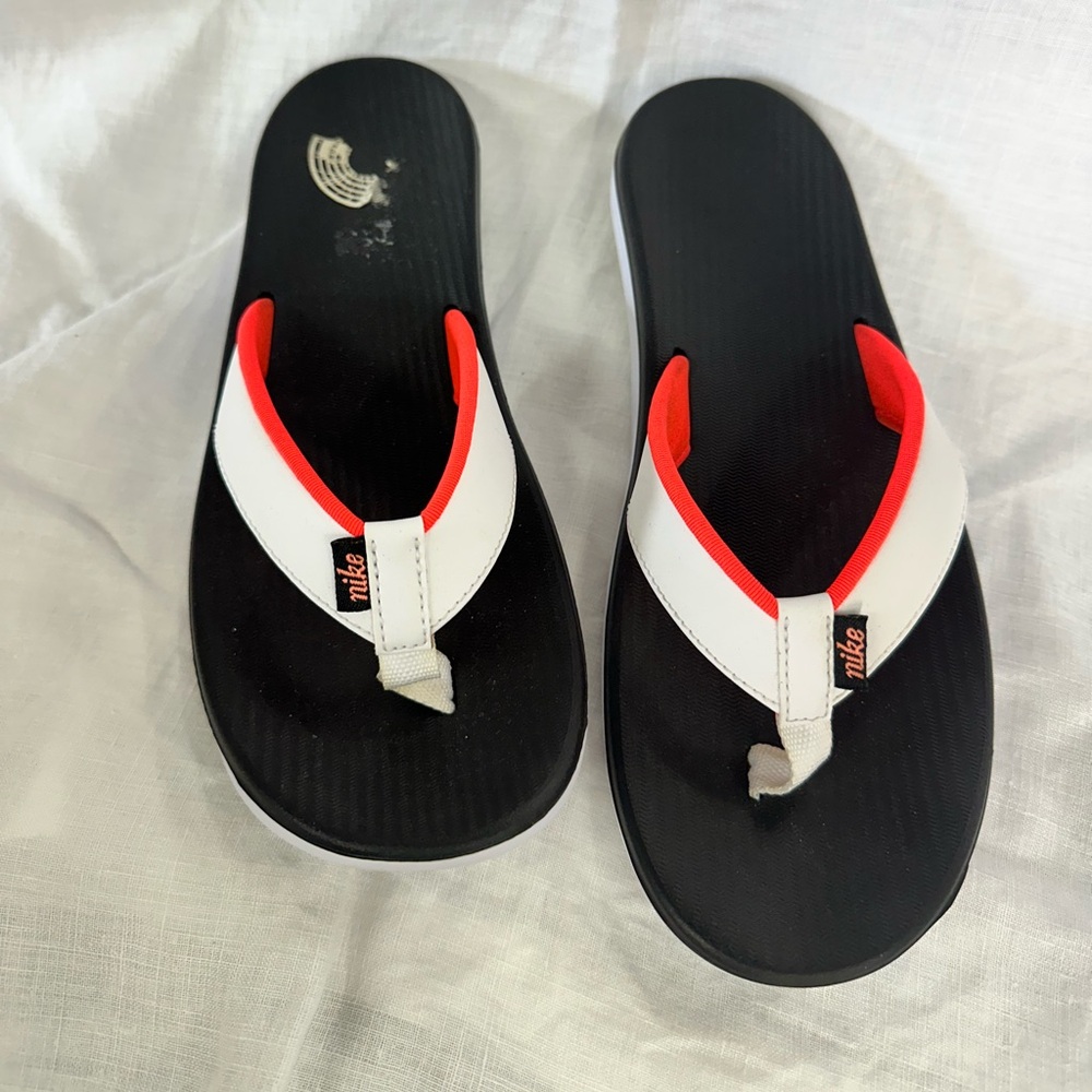 Nike Flip Flops